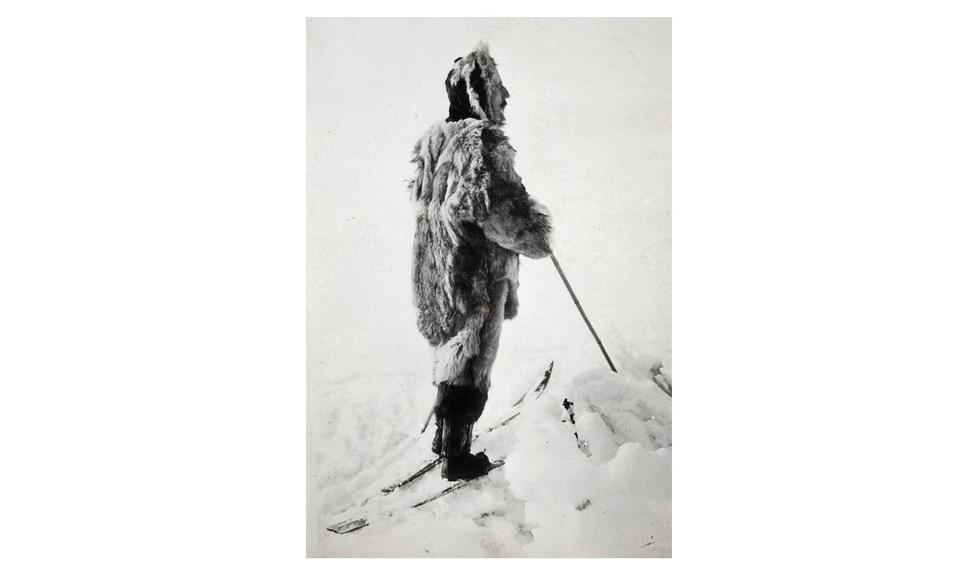 Roald Amundsen v polárnom obleku