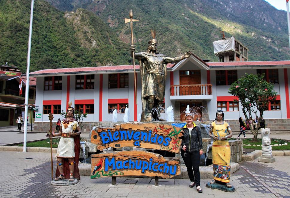 Machu Picchu Pueblo - mestečko odkiaľ sa vyráža na Machu Picchu