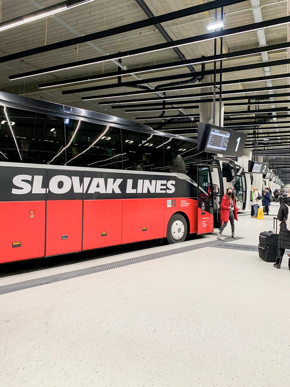 Moderná autobusová stanica