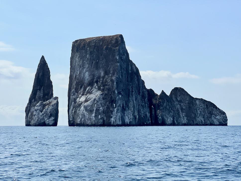 Z tohoto pohľadu Kicker Rock.