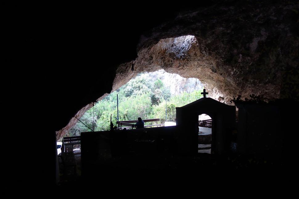 Jaskyňa Agia Sofia