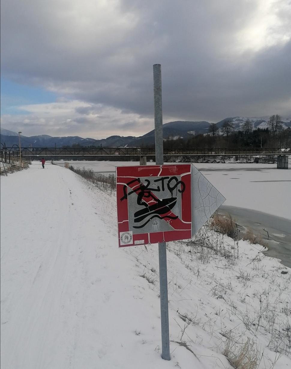 značky neporušujeme :-)