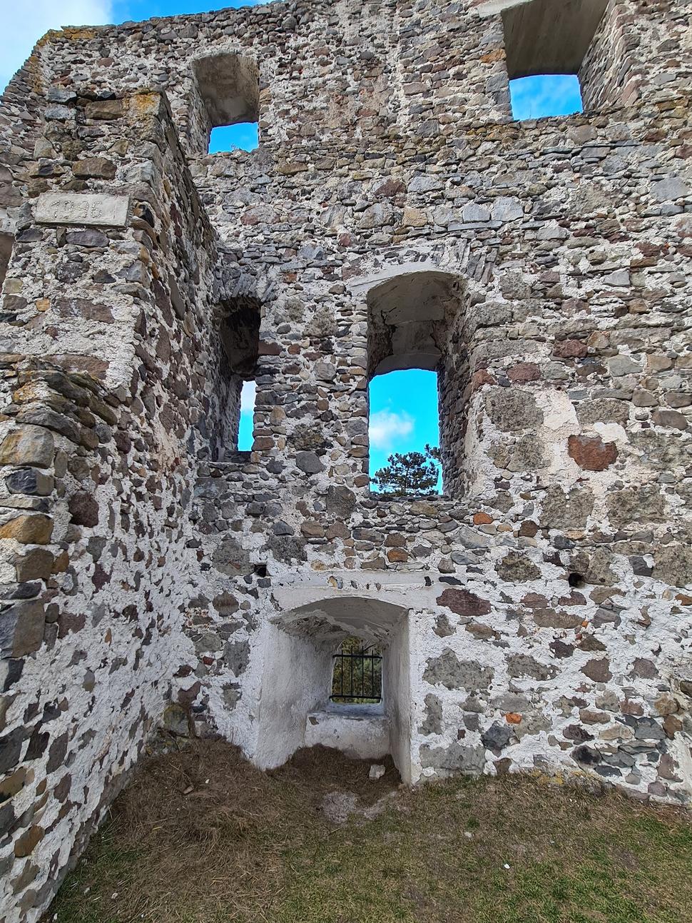 Hrad Dobrá Niva