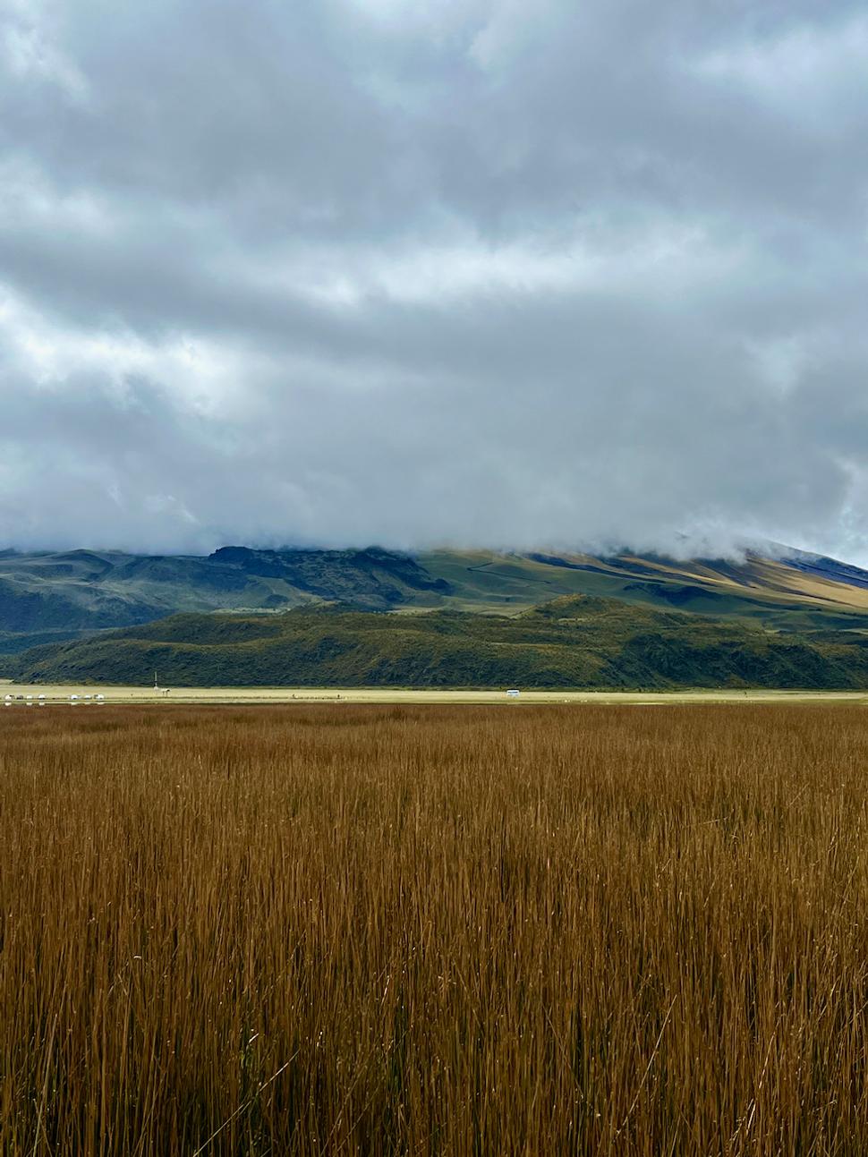 Sopka Cotopaxi sa nám skryla.