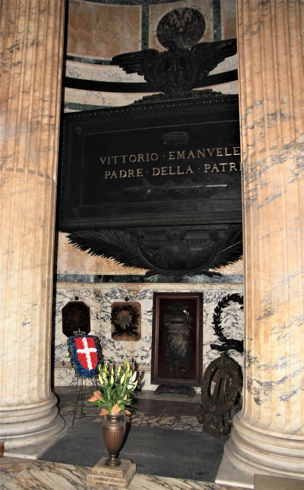 tu odpočíva Vittorio Emanuale