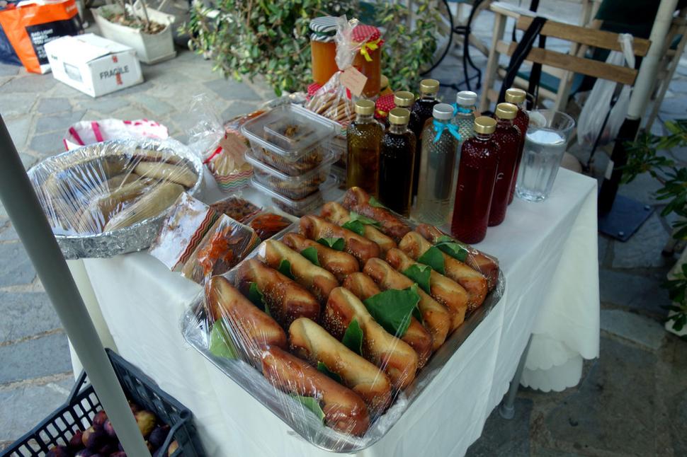 Potamos, trh