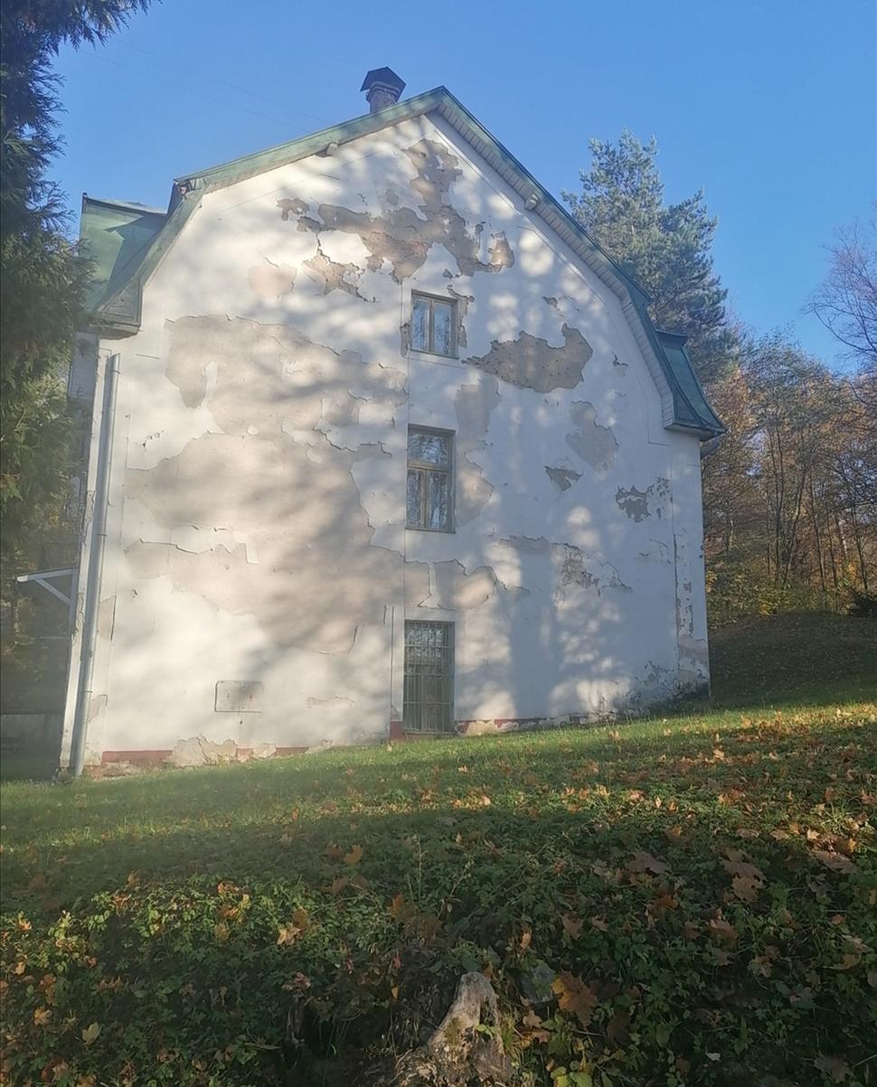 omietka v dezolátnom stave