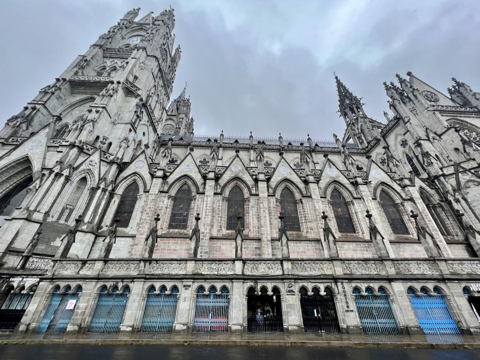 Basílica del Voto Nacional.