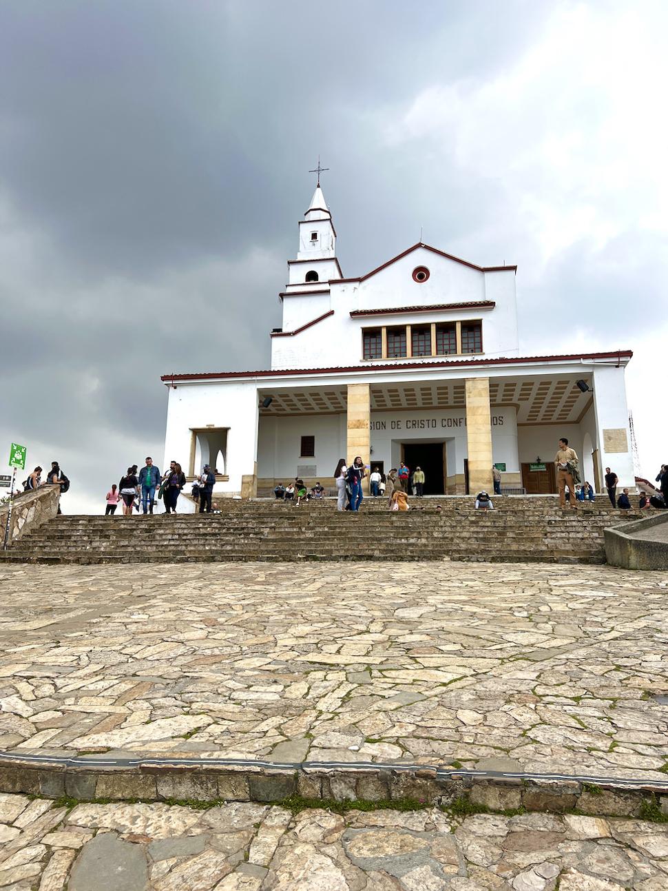 Basílica Santuario del Señor Caído y Nuestra Señora de Monserrate.