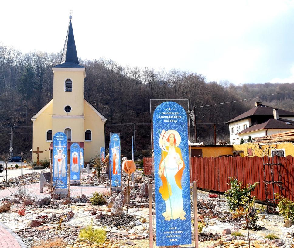 kostol a zastavenia ruženca