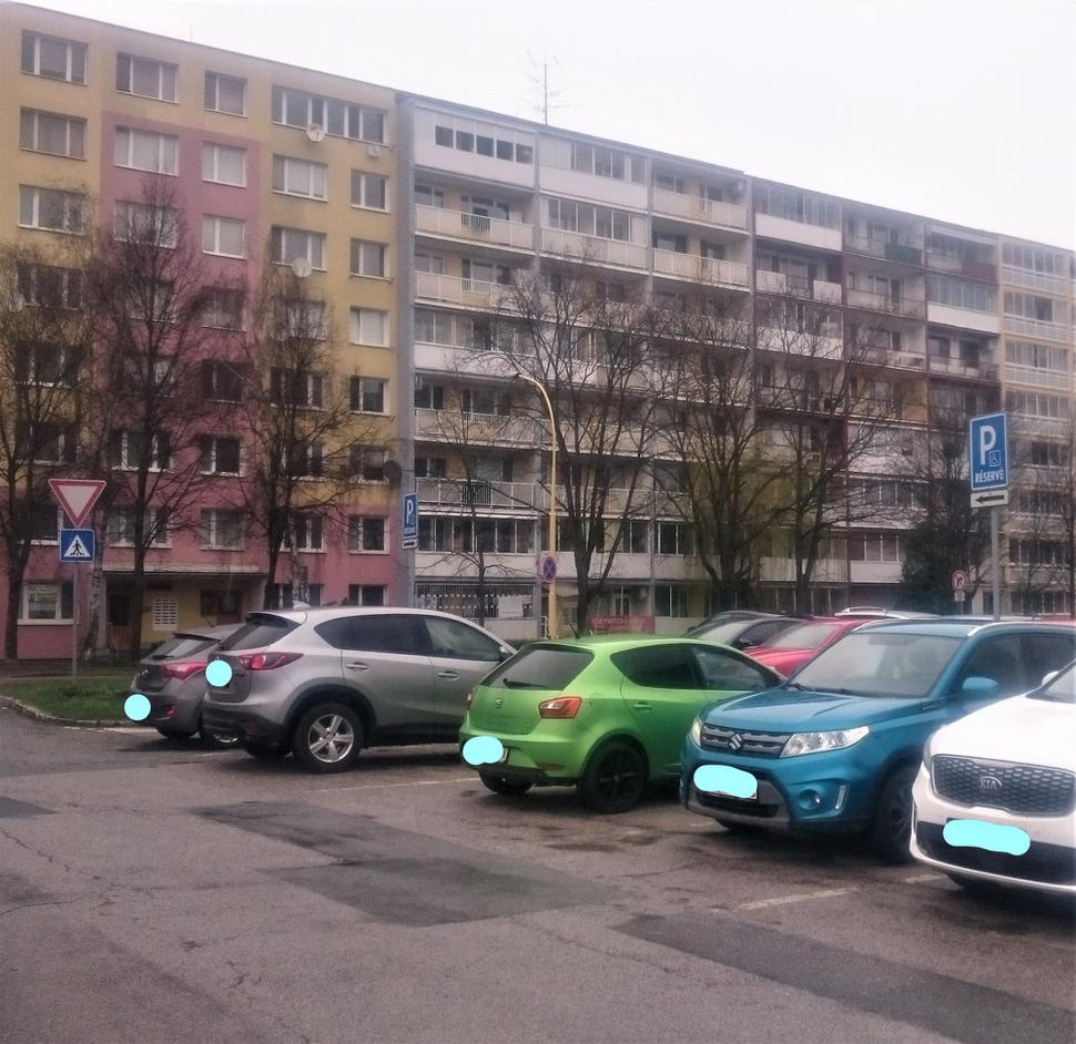 3x ťzp miesta Ružínska u.Košice 03/22