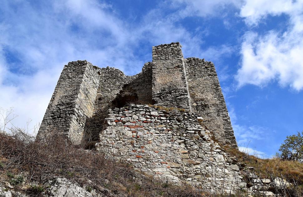 hranolová obytná veža