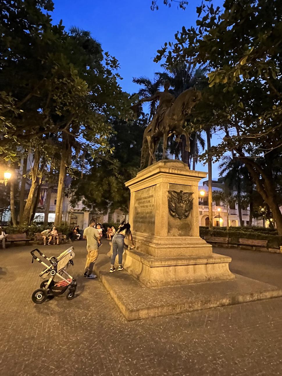 Vo vnútri opevneného mesta Cartagena de Indias.