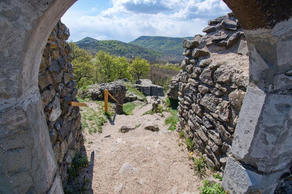 Hrad Drégeľ.