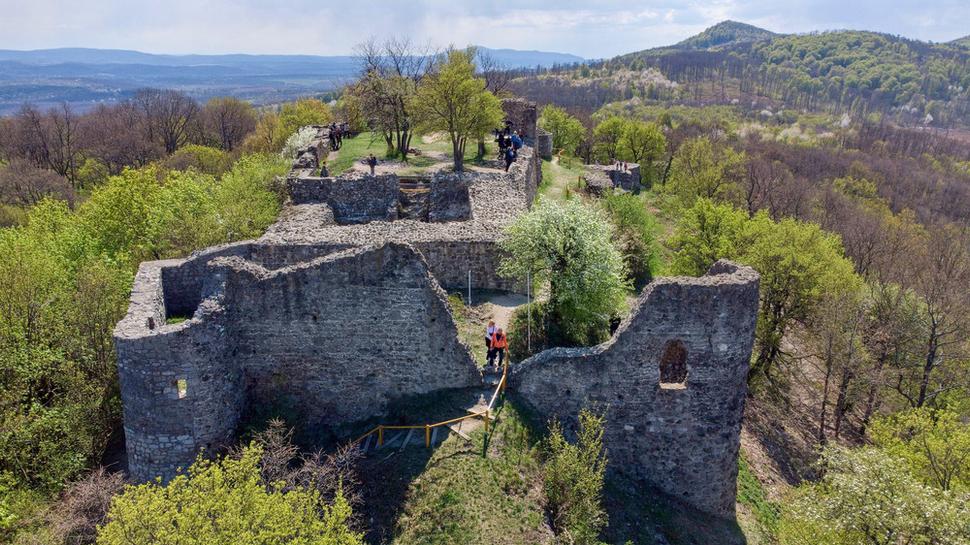 Hrad Drégeľ.