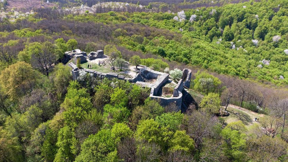 Hrad Drégeľ.