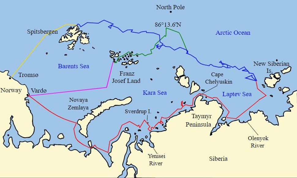 Mapa Expedície Fram: Červená čiara - plavba lode Fram z Nórska k Novosibírskym ostrovom, modrá - unášanie lode Fram v ľade, zelená - pohyb výpravy Nansena s Johansenom, fialová - plavba loďou Windward a žltá - plavba lode Fram po oslobodení sa z ľadu