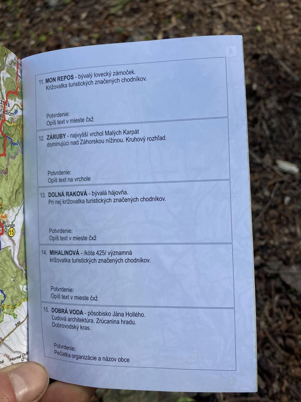 Stránka zo zápisníka Cesty hrdinov SNP Klubu slovenských turistov, kde sa zapisujú kontrolné stanovišťia trasy… čistá. Raz si to z tých fotiek prepíšem