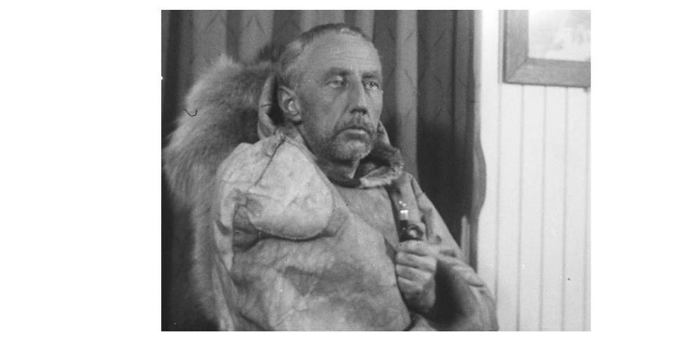 Amundsen so zafixovaným ramenom, 1919