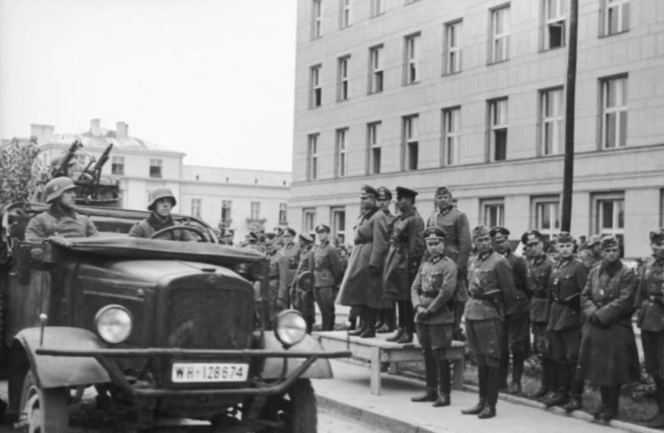 Vojenská prehliadka nacistov a sovietov v Breste