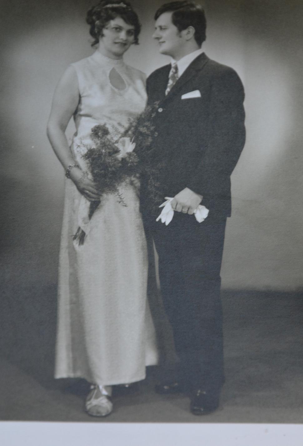 Svadobná fotografia Dagmar Šályovej a jej manžela Ľudovíta, Zdroj: archív Memory of Nations
