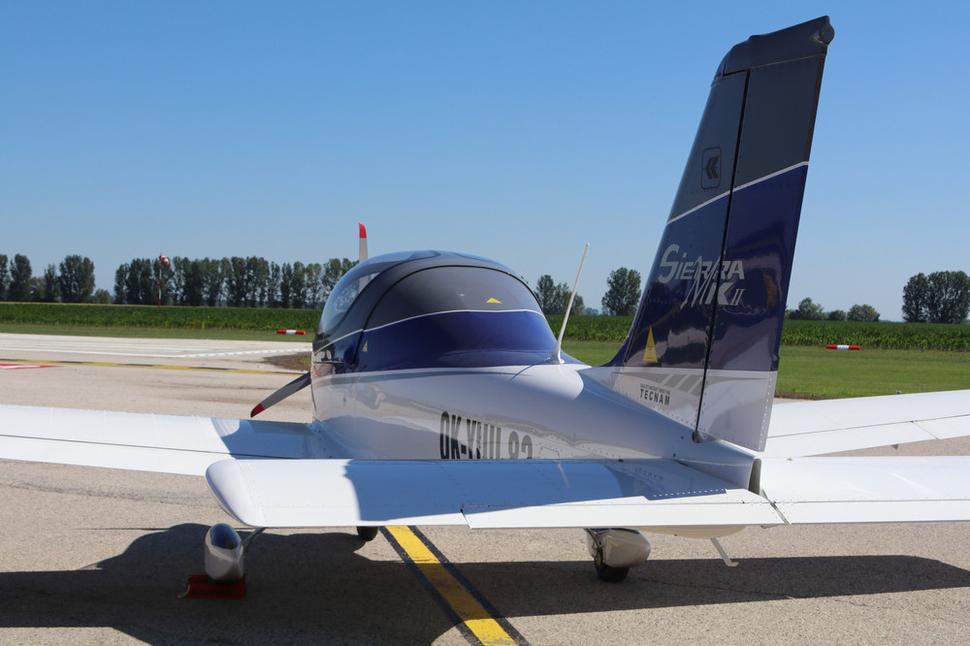 Lietadlo TECNAM P2002 Sierra MKII. trištvrte hodiny pred haváriou.