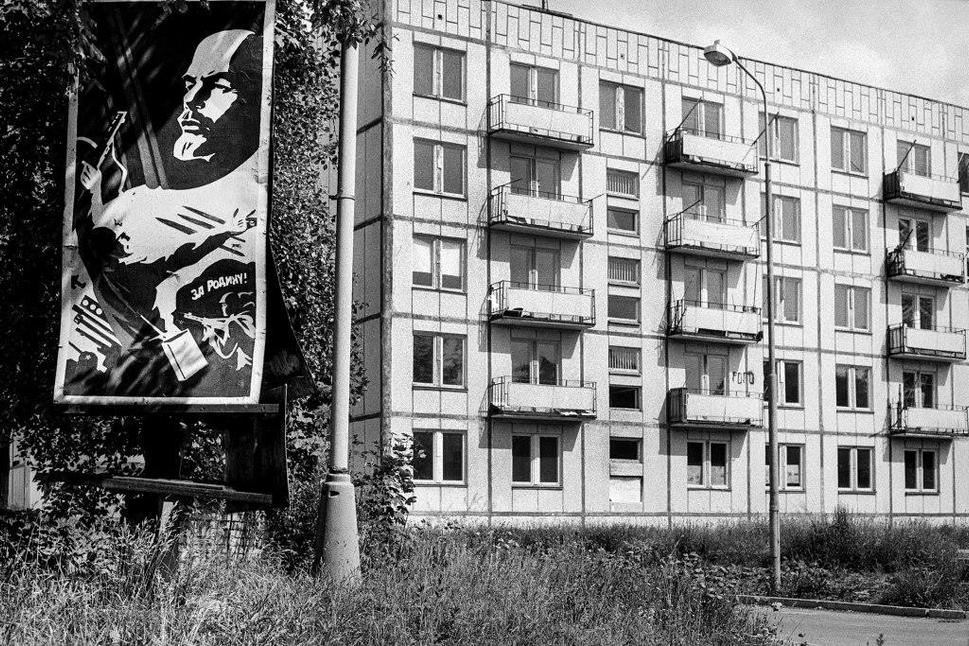 Zdevastované sovietske sídlisko, Zdroj: archív Memory of Nations
