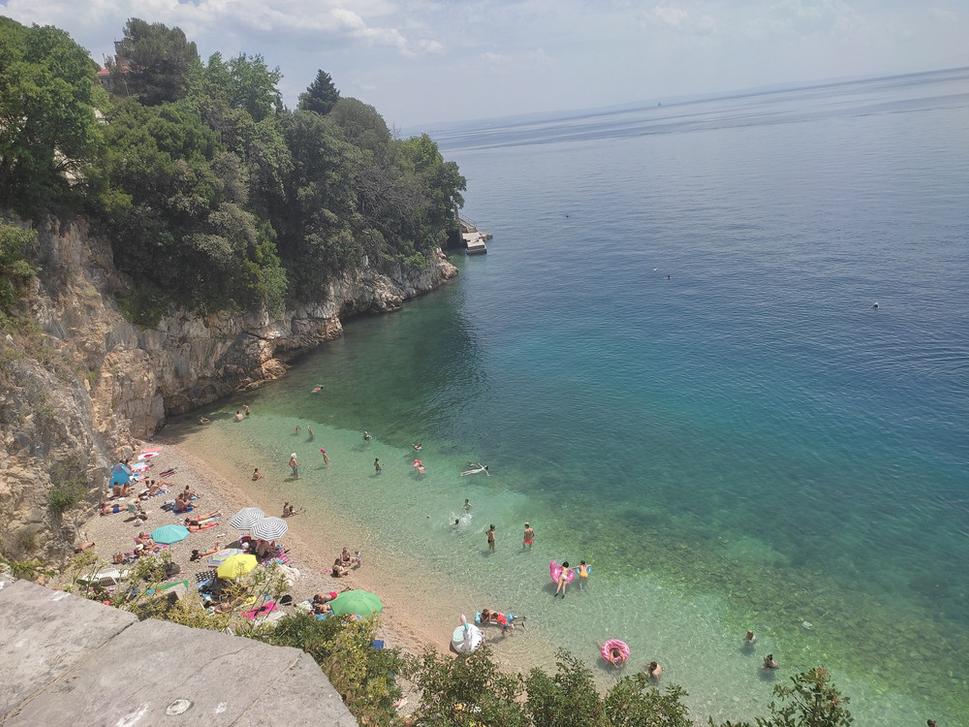 Sablicevo beach v Rijeke