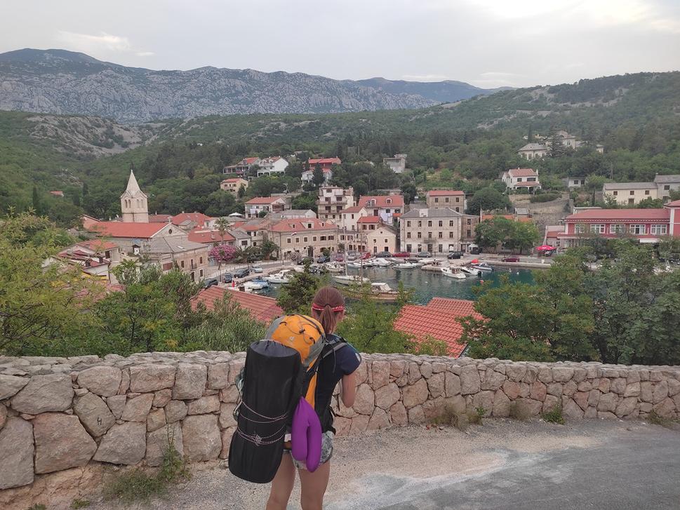 V malebnej dedinke Jablanac