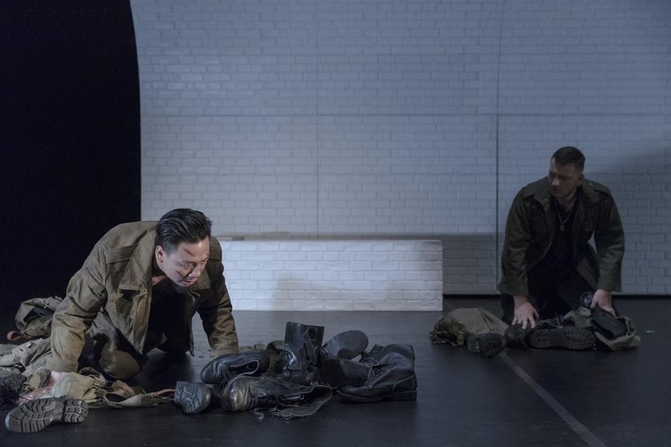 Jinxin Chen (Vojak), Ivan Lyvch (Filip)