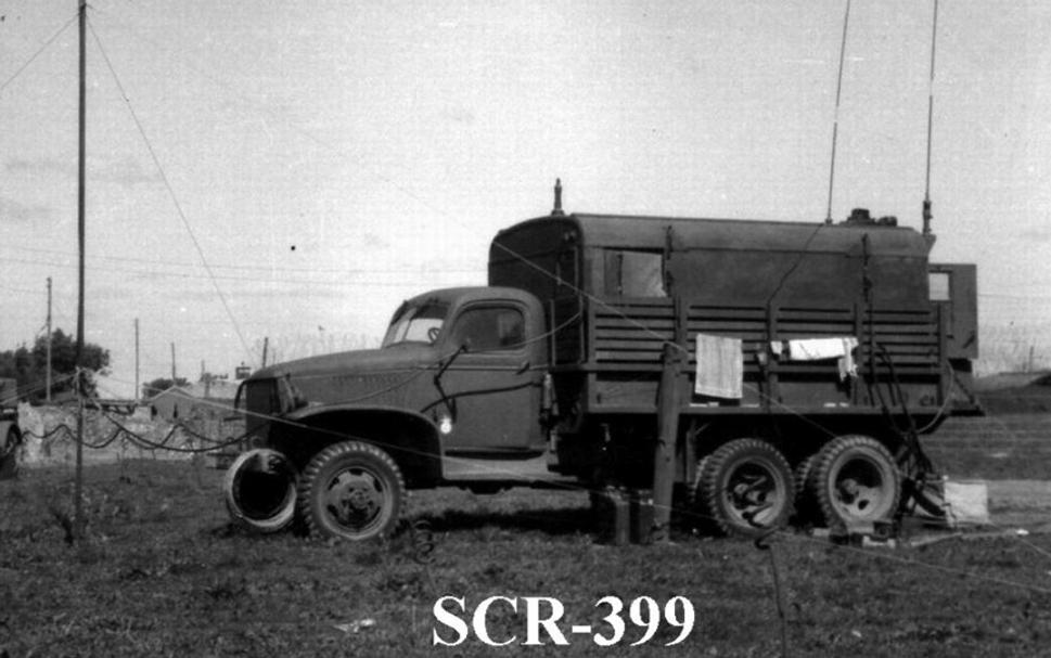 400W rádiostanica SCR-399 na podvozku Studebaker