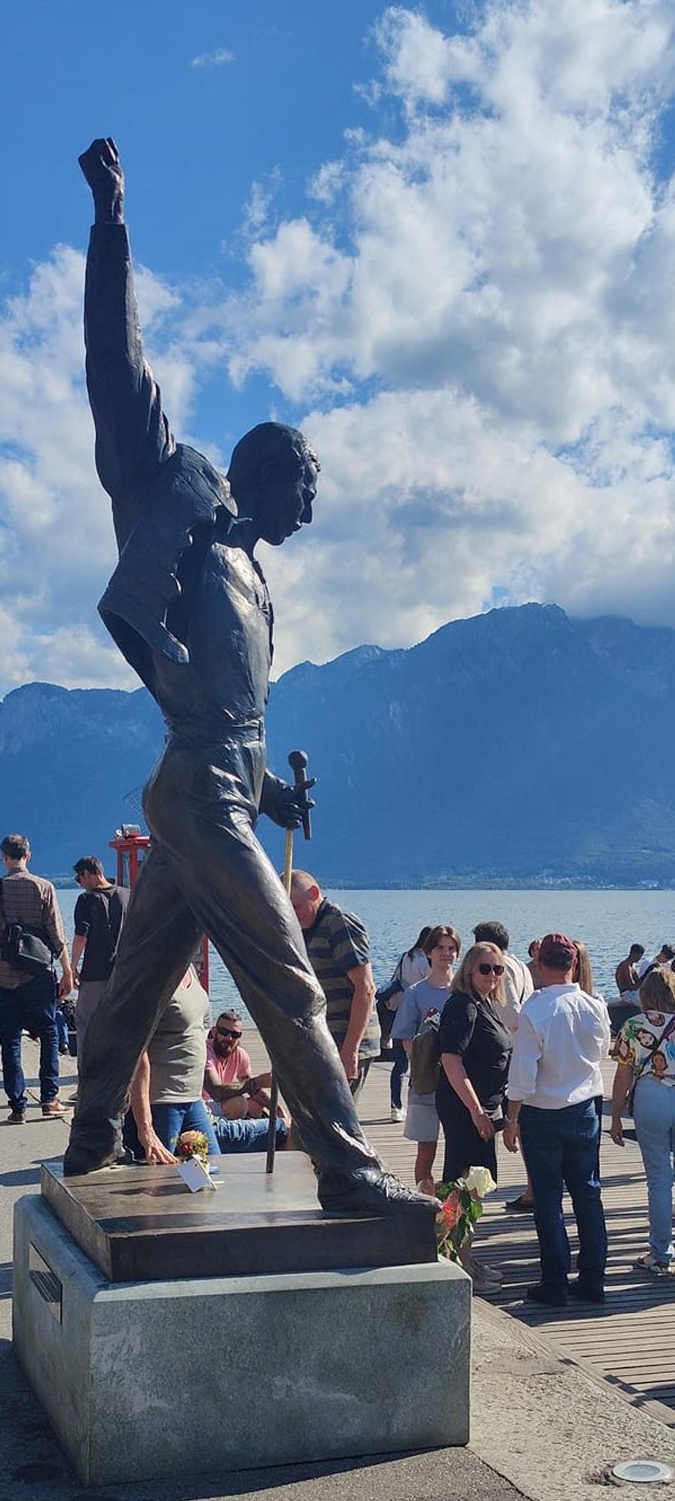 Socha Freddieho Mercuryho v Montreux