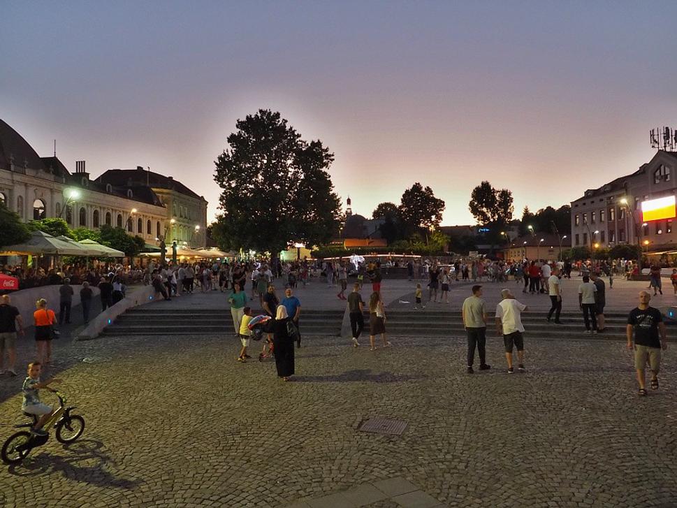 Večerná Tuzla