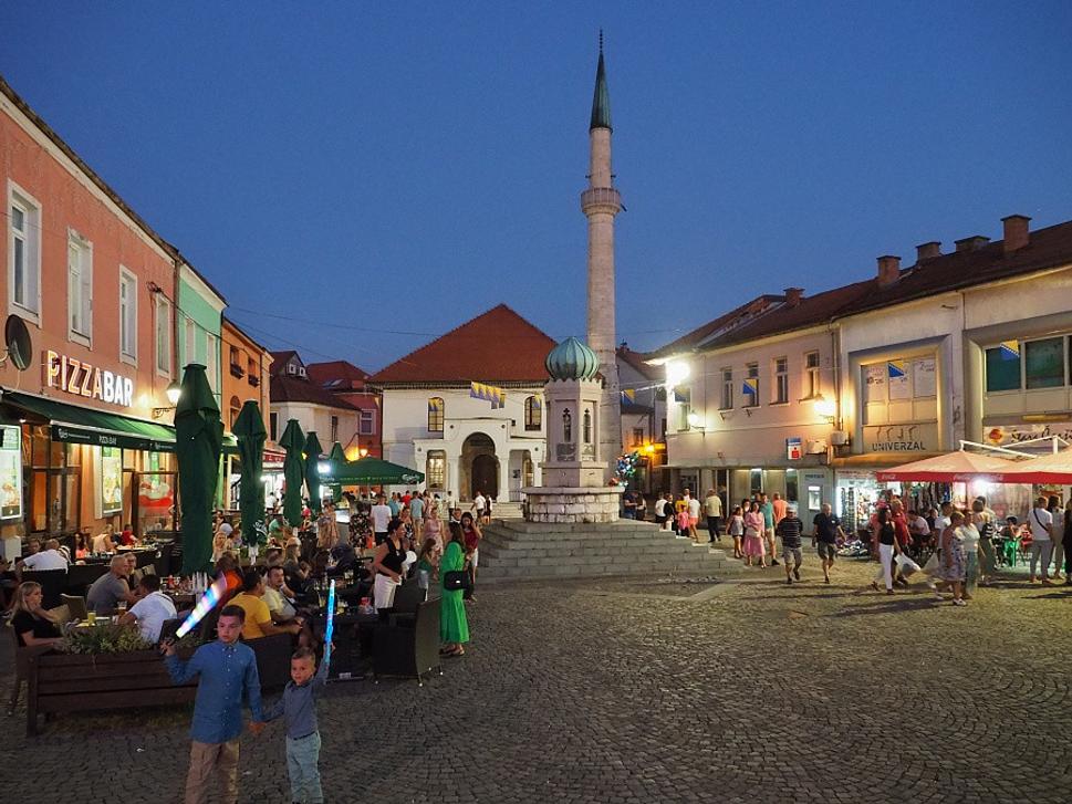 Večerná Tuzla