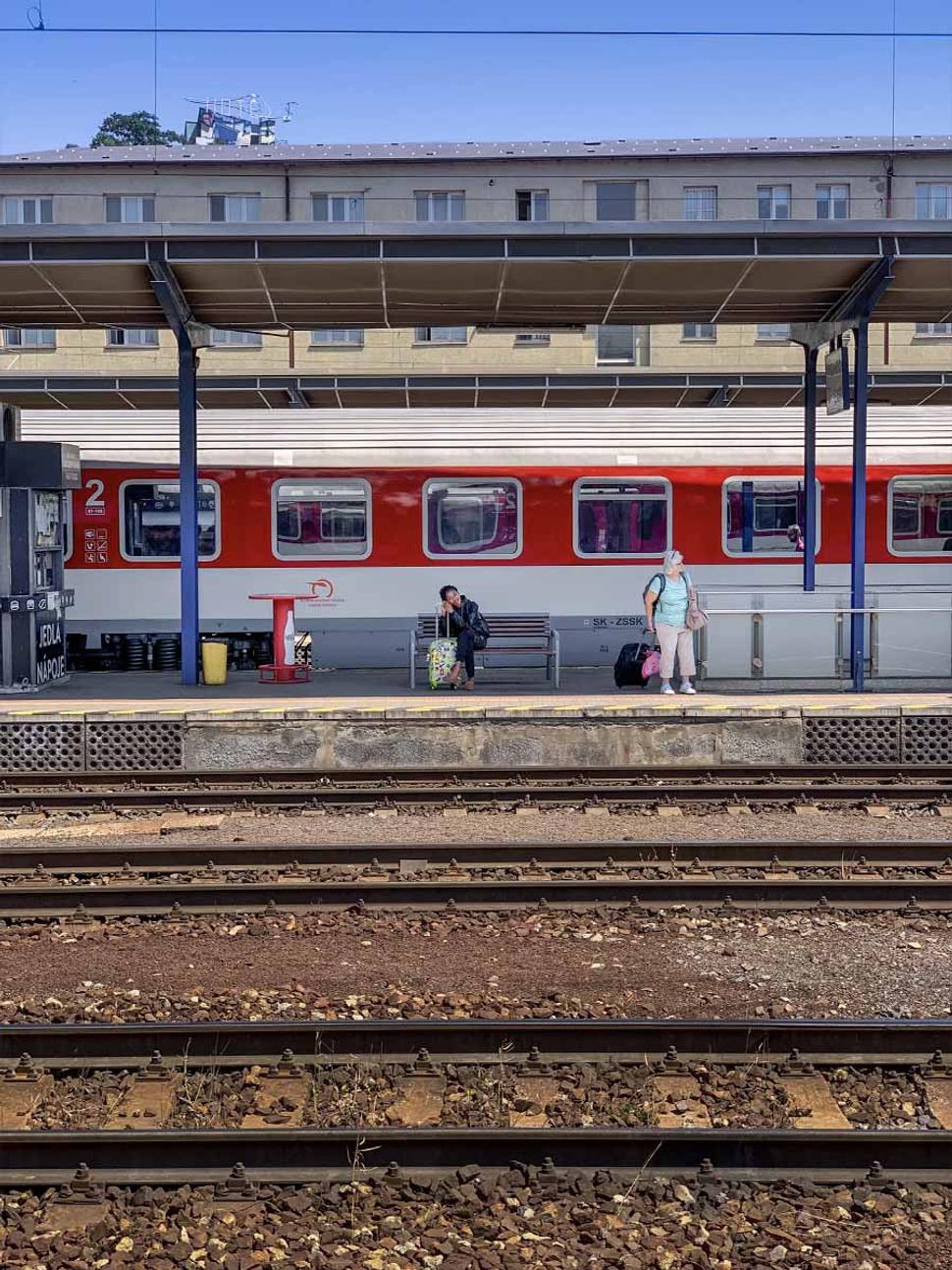 A ide sa na slovenské vlaky