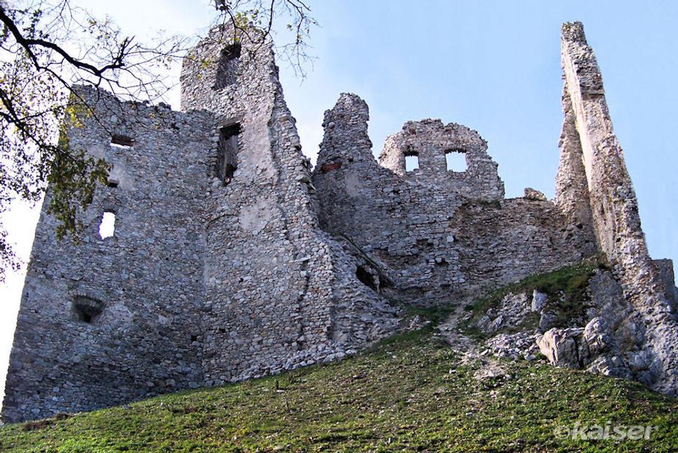 Hrad Hrušov