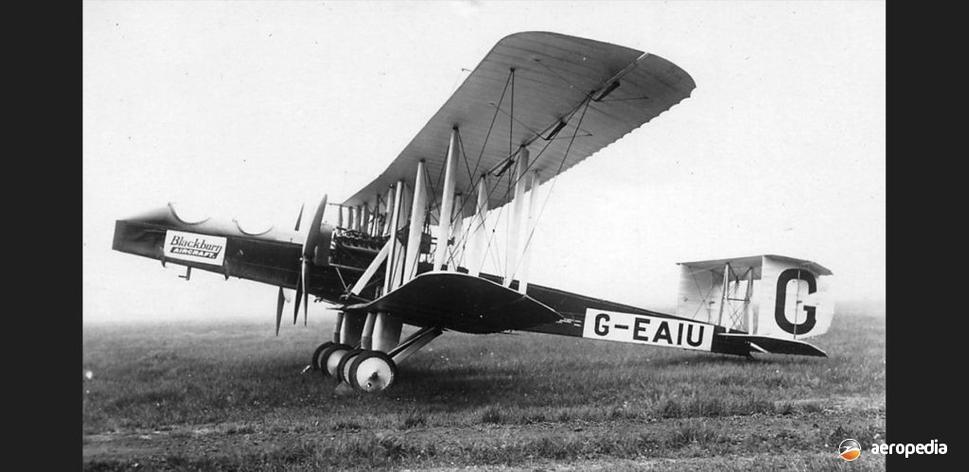 Lietadlo Kangaroo Blackburn - rozpätie horných krídel 22,8 m a spodných 14,6 m. Maximálna rýchlosť 158 km/h, maximálna výška 3.200 m, dĺžka letu 8 hodín, kapacita palivovej nádrže 980 litrov.