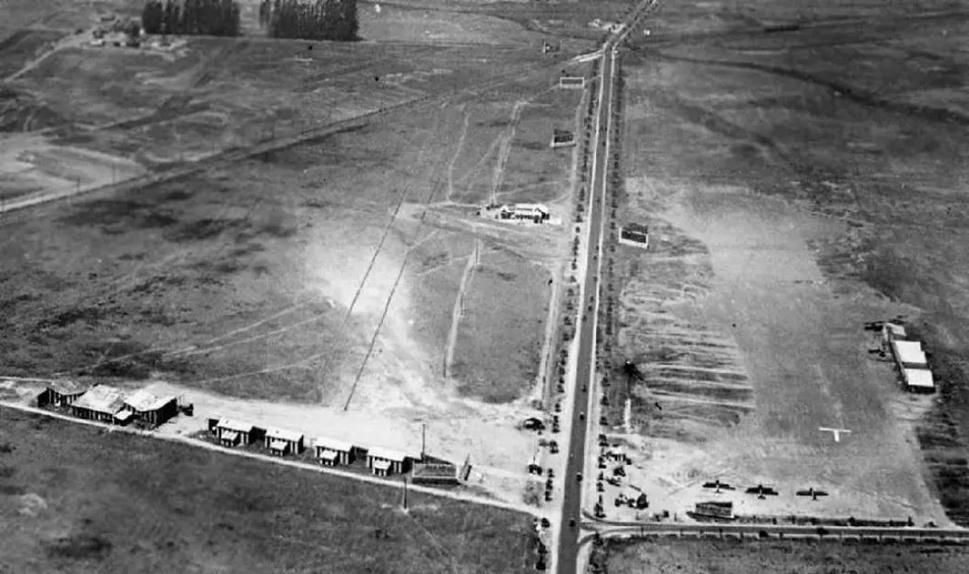 Historický pohľad na letisko Rogers Airport z roku 1922
