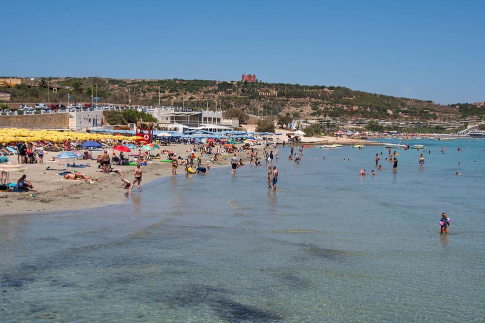Záliv Mellieha iste pozná veľa našich turistov, dnes je najväčšou piesočnou plážou Malty. Na tomto mieste, 7. septembra 1565, pristála flotila s pomocnou kresťanskou armádou.