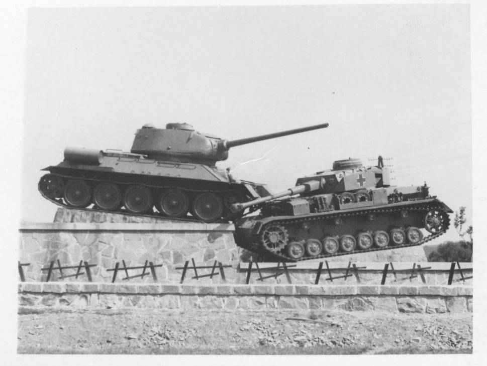 Tanky na Dukle, pamätník, Zdroj: archív Memory of Nations