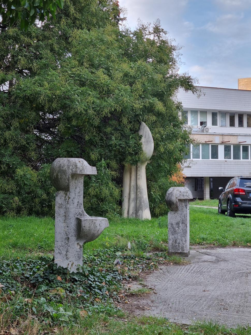 Peter Strassner, dielo Strom a dve pitné fontány