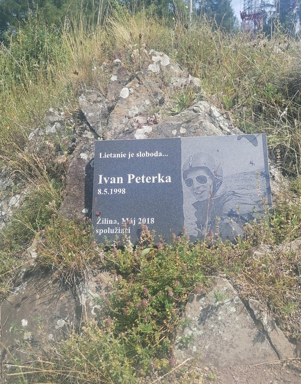 Ivan bol brat mojej študentky.