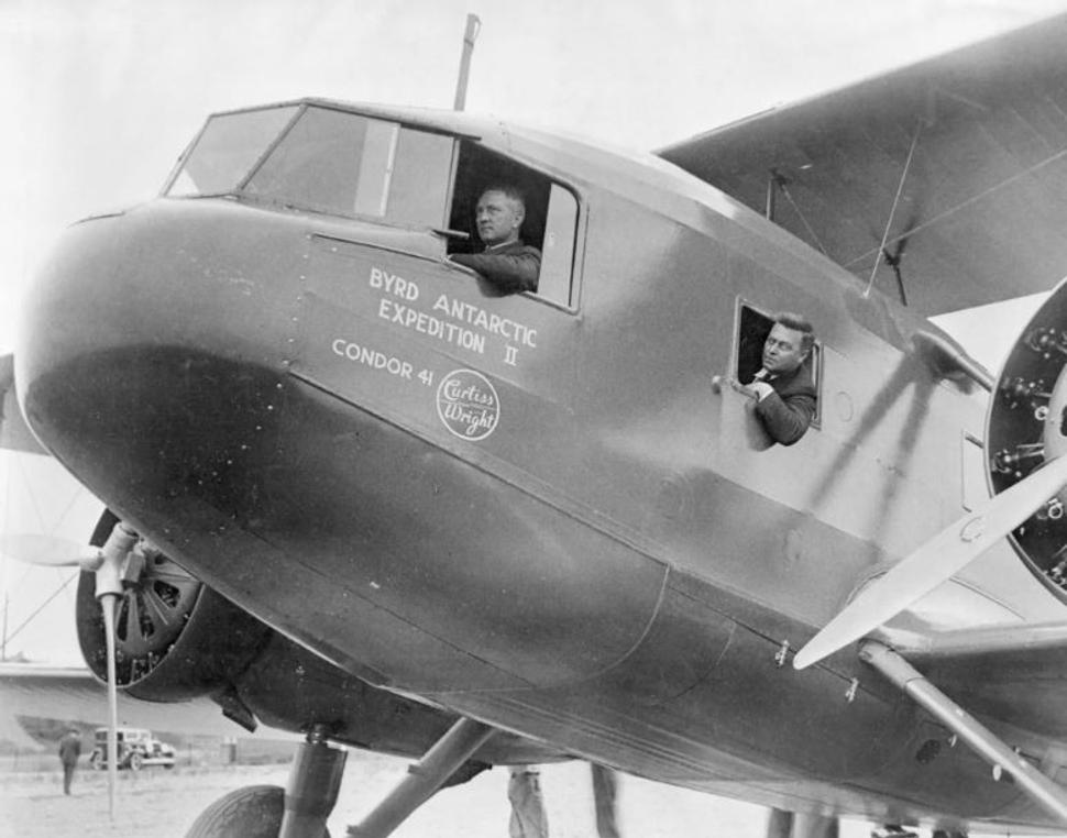 Byrd v kokpite lietadla Curtis-Wright Condor, ktorý pomenovali po významnom priemyselnom podnikateľovi a mecenášovi expedície - William Horlick