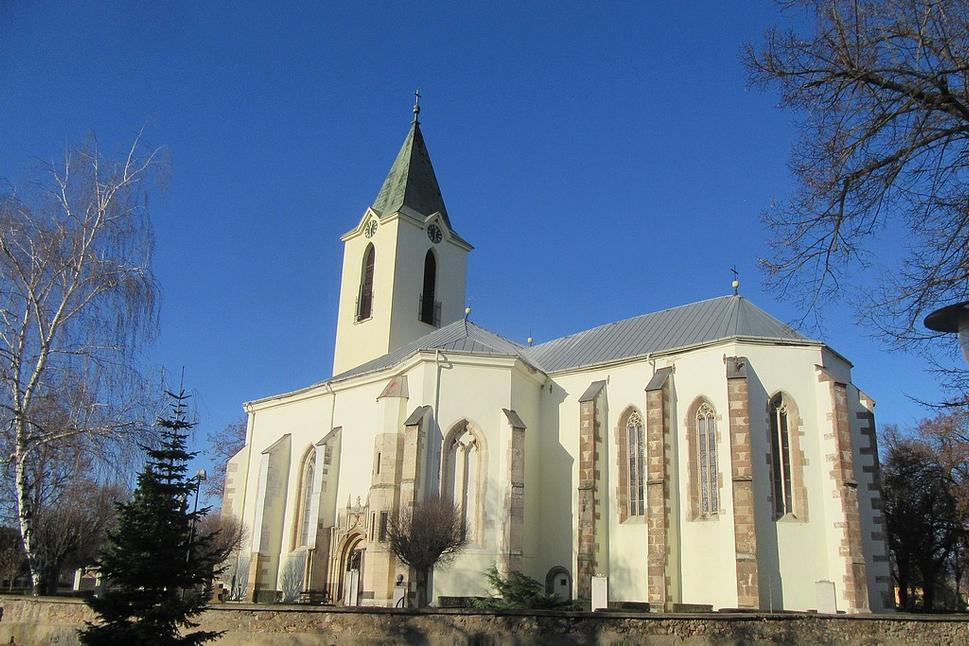 Stredoveký Kostol zoslania Ducha Svätého pochádza z 15. storočia