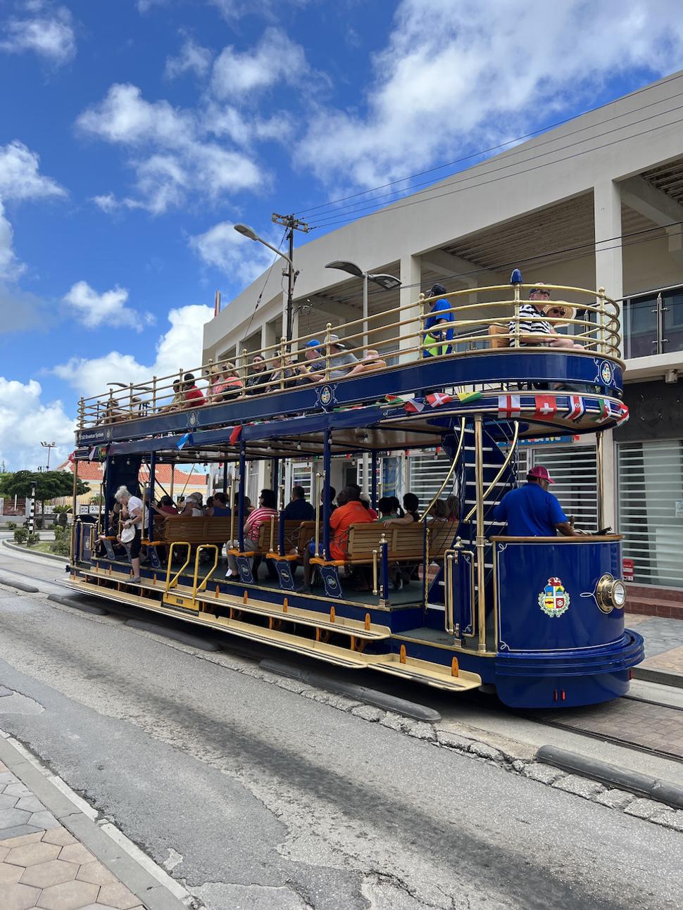 Premáva tu takáto turistická električka.