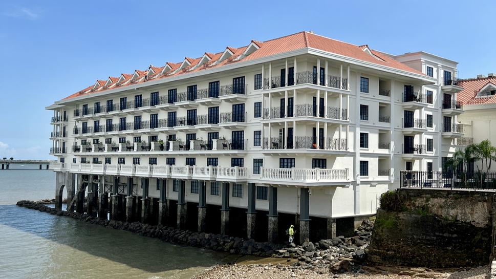 Casco Viejo. Sme na brehu oceánu, teraz budeme mať výhľady na modernú časť mesta.