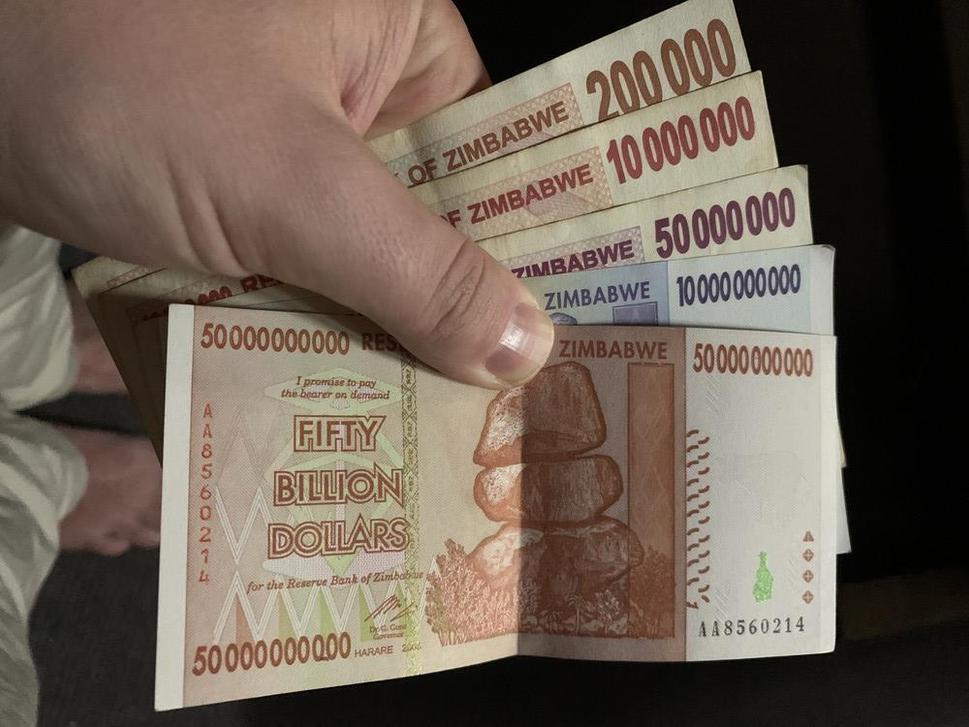 V Zimbabwe je jednoduché stať sa aj miliardárom