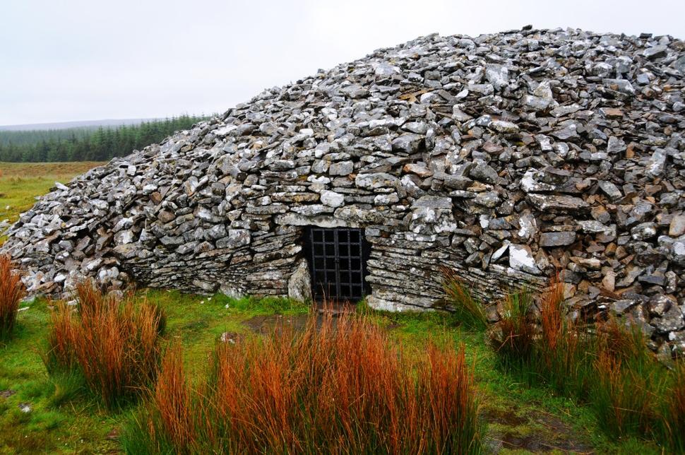 Unikátne kamenné hrobky Cairns of Camster