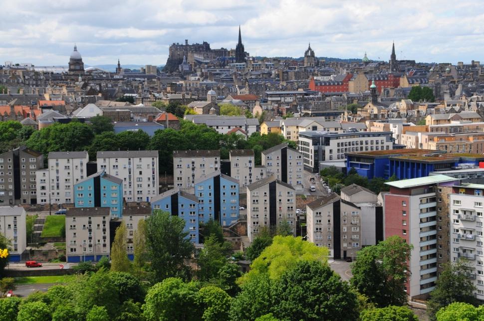 Pohľad na Edinburgh z Artušovho sedla
