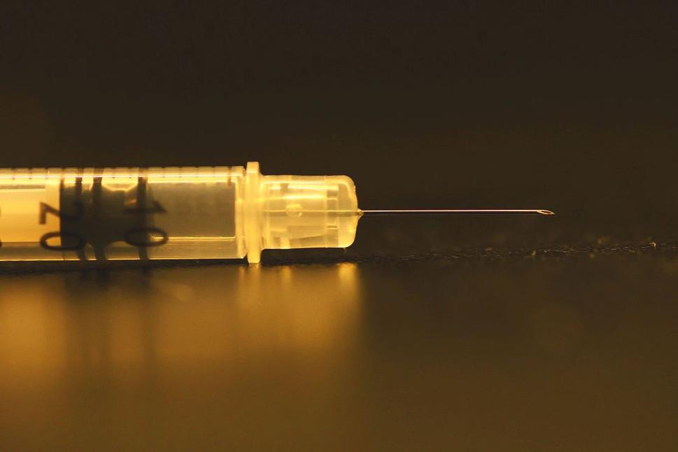 Hepatitída typu C sa prenáša hlavne priamym kontaktom s krvou (zdroj: Moving Medical Media archív)